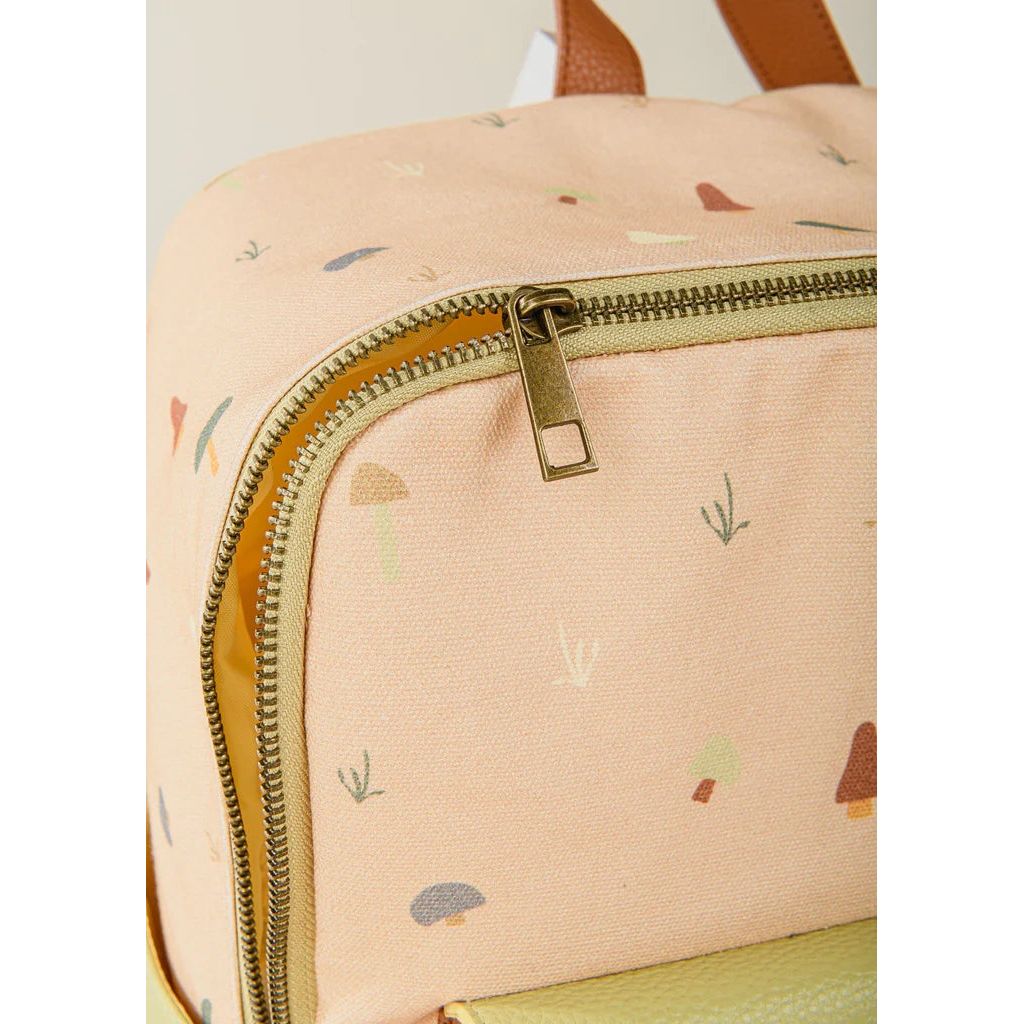 Metallic zips of Cocovillage Girole backback